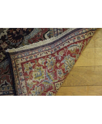A Persian Sarugh Design Rug A Persian Sarugh Design Rug