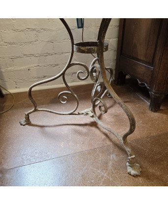An 'Arras' Garden Table
