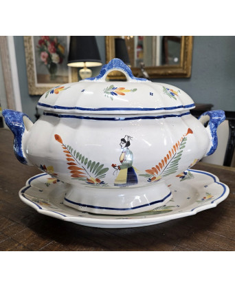 A French Majolica Soup Tureen 