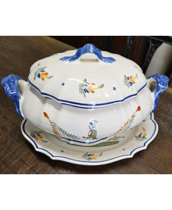 A French Majolica Soup Tureen A French Majolica Soup Tureen