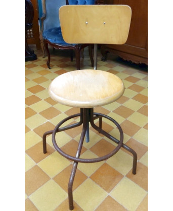 An Architect’s Swivelling Chair