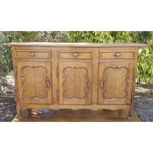 A fine Provincial Enfilade Buffet