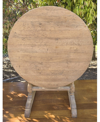An early French Vigneron Table