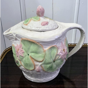 A Water Lilly Teapot