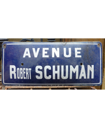 A French Street Name Ensign