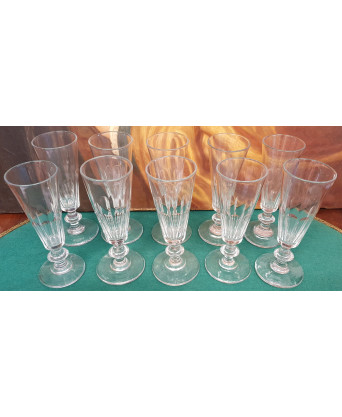 A set of 10 Crystal Champagne Flutes A set of 10 Crystal Champagne Flutes