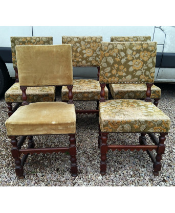 A set of 4 (+1) French Louis XIV Dining Chairs