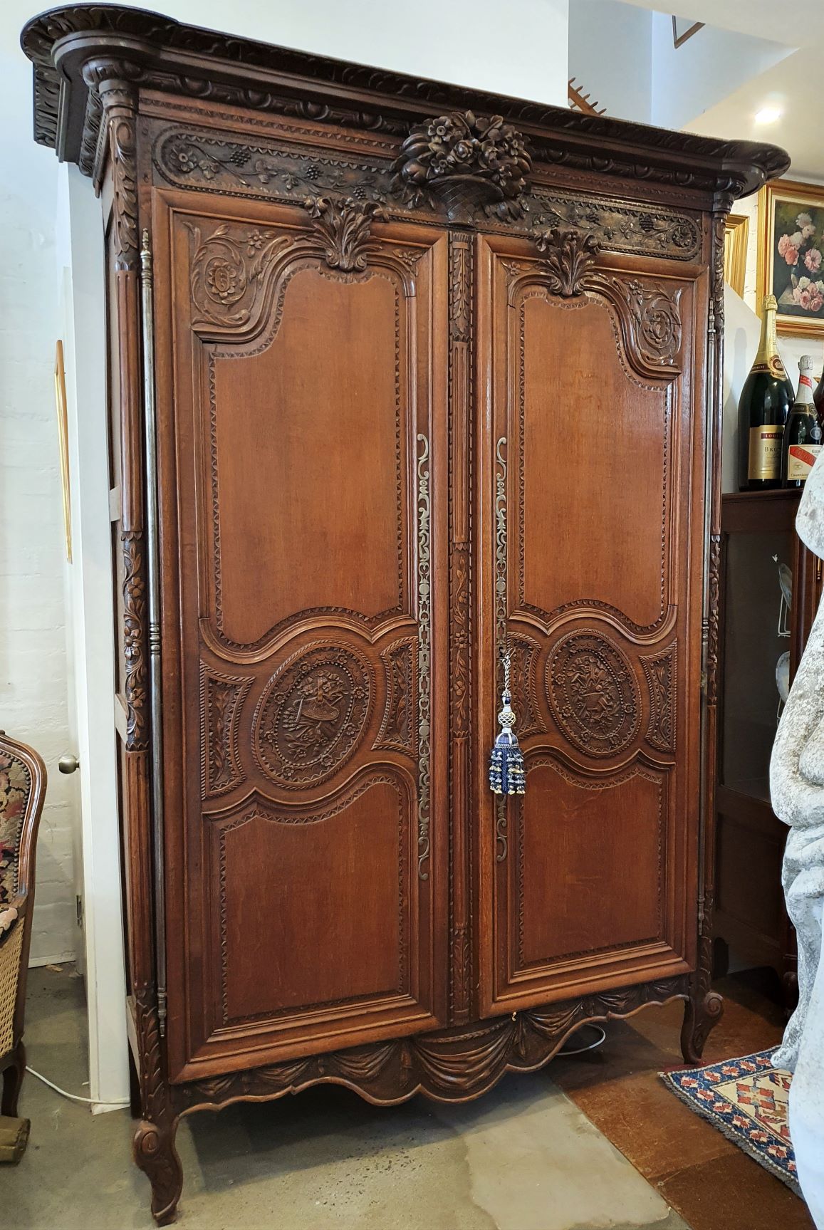 An important "Armoire de Mariage"