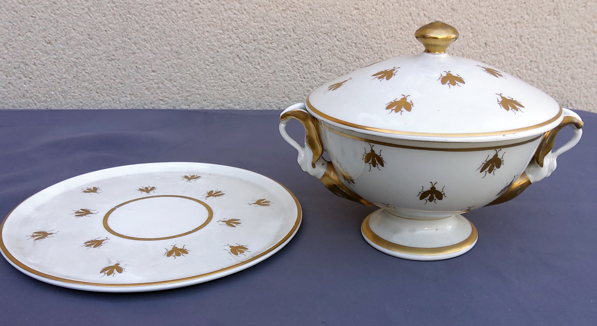 Uureen Miguel Meirelles Antiques - A French Empire Tureen