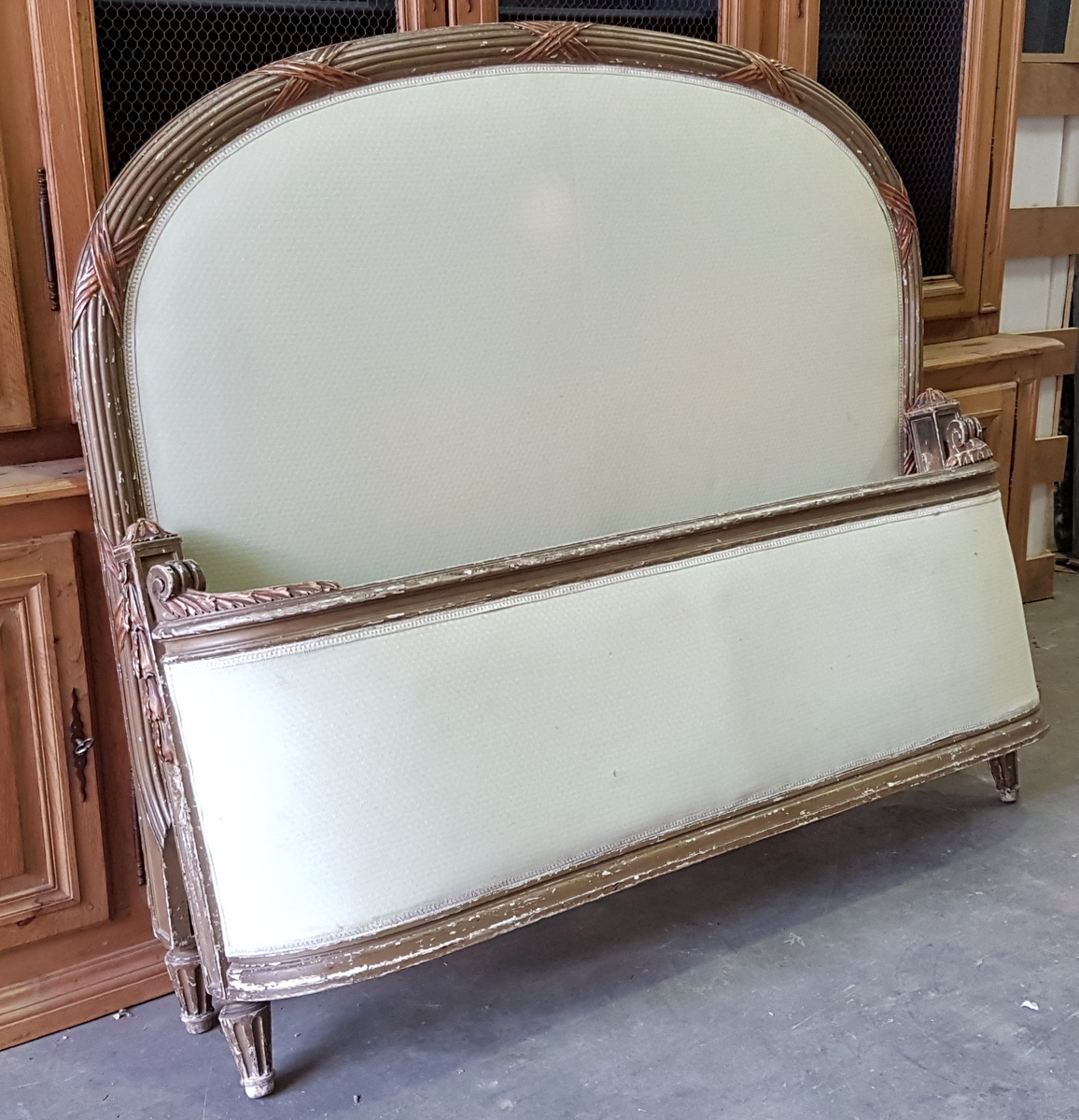 A French Art Deco ‘Corbeille’ Bed