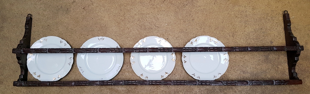 A Normandy Plate Rack