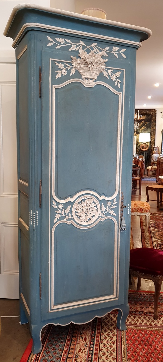 A Painted Normandy Bonnetiere