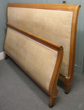 A Directoire-style Queen-sizebed